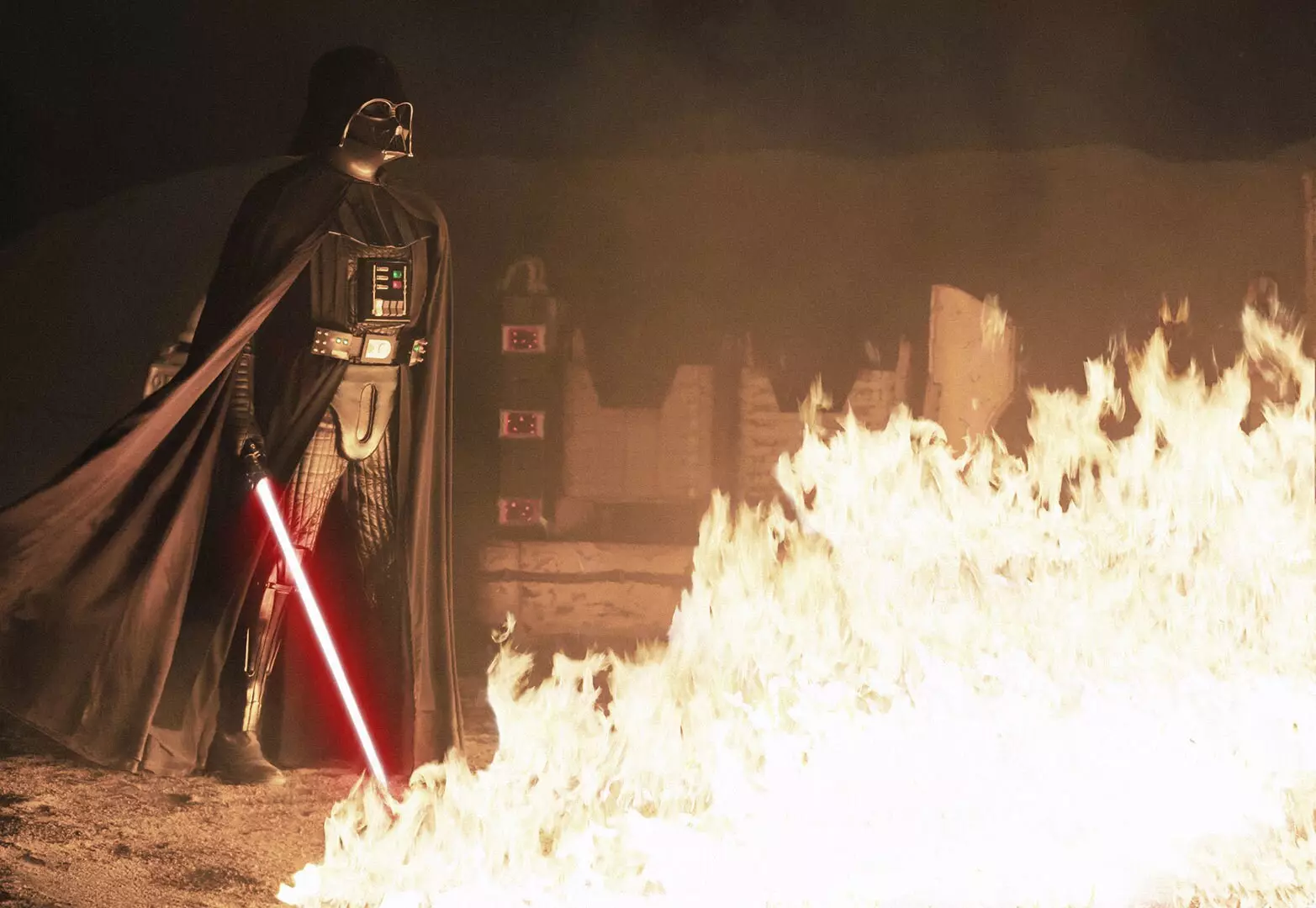 Dark Vador affrontant Obi-Wan au milieu des flammes