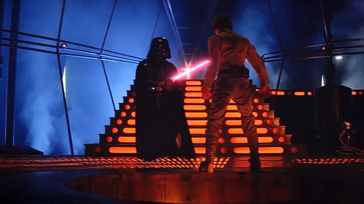 Dark Vador affrontant Luke Skywalker à la Cité des Nuages