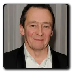Toutes les infos sur William Van Dort / Mayhew / Paul Le Serveur Principal (voix) William Van Dort / Mayhew / Paul Le Serveur Principal (voix)(films-non-classes)