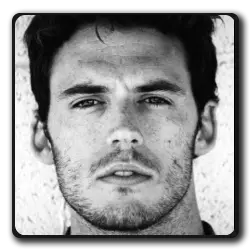 Toutes les infos sur Finnick Odair Finnick Odair(hunger-games-saga)