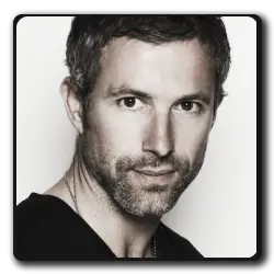 Toutes les infos sur Henry Mitchell Henry Mitchell(james-bond-saga)