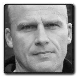 Agent Bronson(la-chute-saga)