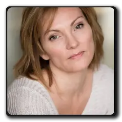 "Femme En Foule"(resident-evil-saga)