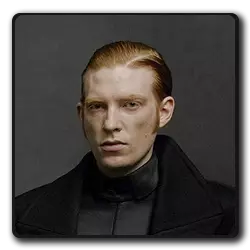 Toutes les infos sur Général Hux Général Hux(star-wars-saga)