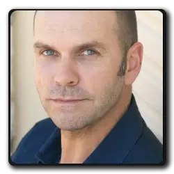 Toutes les infos sur Commandant De La Navette Commandant De La Navette(superman-saga)