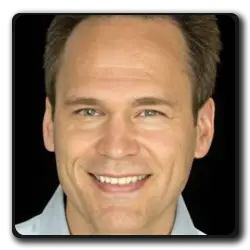 Agent Lowry(24-heures-chrono_2001)