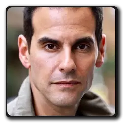 Fonctionnaire De L ' Unité De Soutien à La Paix(elementary_2012)