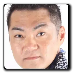 Toutes les infos sur Mike Zacharias (voix) Mike Zacharias (voix)(l-attaque-des-titans_2013)