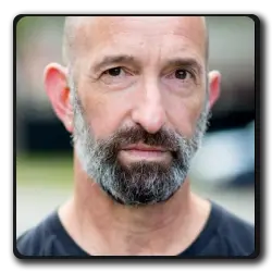 Dr Nicholas Clayton(les-4400_2004)