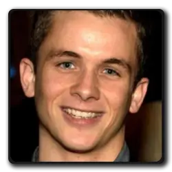 Toutes les infos sur Glen Keating Glen Keating(les-4400_2004)