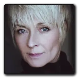 Elisabeth Laroche Viseul(les-petits-meurtres-d-agatha-christie_2006)