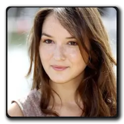 Louise(les-petits-meurtres-d-agatha-christie_2006)