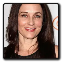 Helen (voix)(love-death-robots_2019)