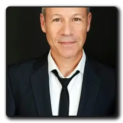 Toutes les infos sur Commandant Davidson Commandant Davidson(the-handmaid-s-tale-la-servante-ecarlate_2017)