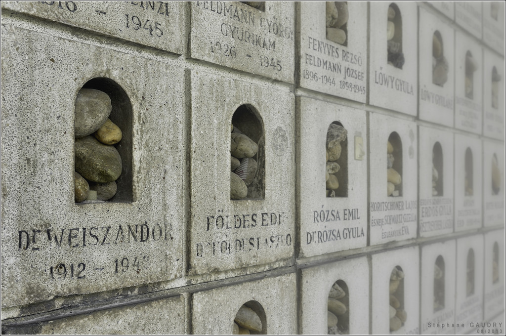 Budapest, Raoul Wallenberg Holocaust Memorial Park [Click to start slideshow]